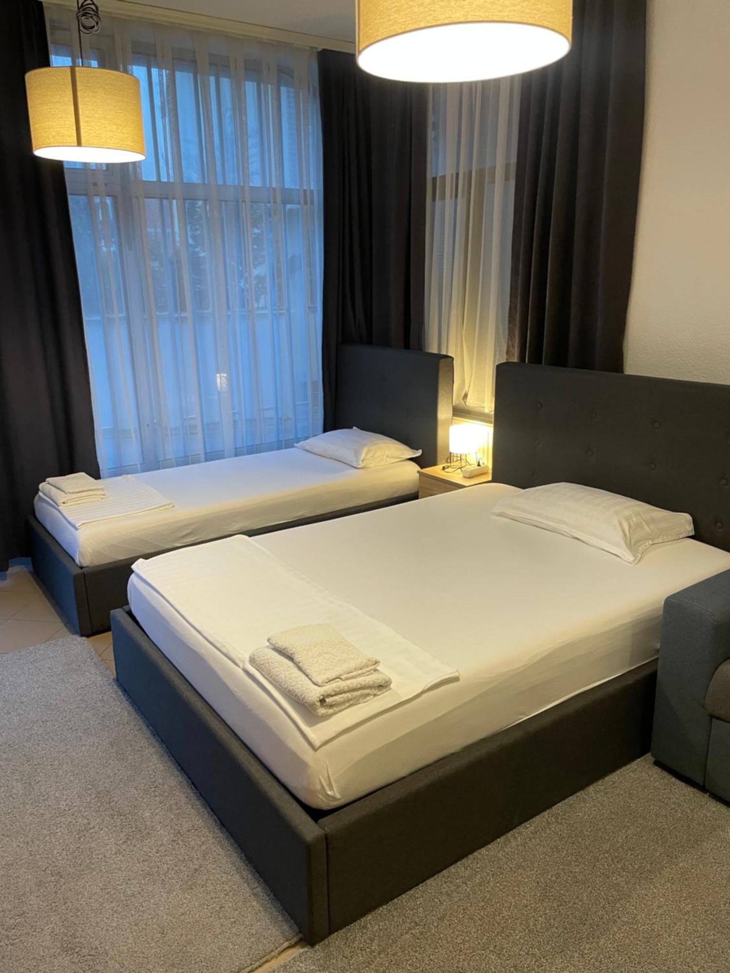 Friendly Rent Leilighet Pristina Eksteriør bilde